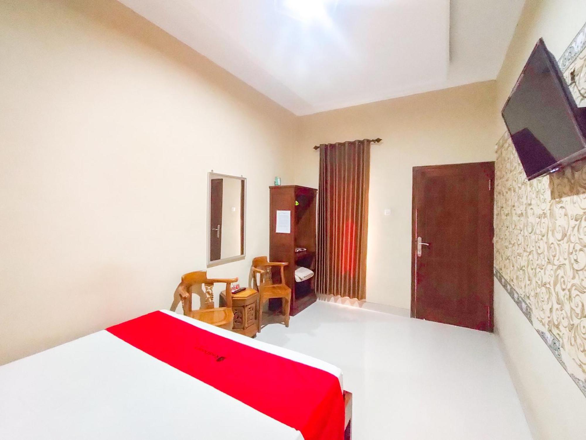 Reddoorz Syariah At Graha Adi Karya Kartasura Hotel Kartosuro Ngoại thất bức ảnh