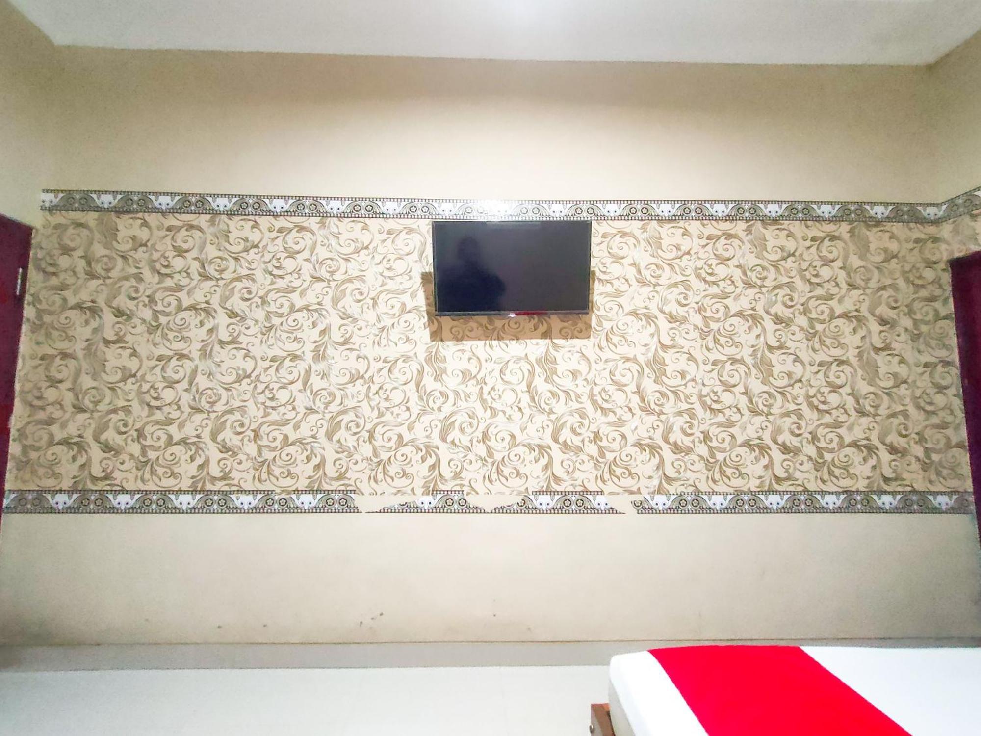 Reddoorz Syariah At Graha Adi Karya Kartasura Hotel Kartosuro Ngoại thất bức ảnh
