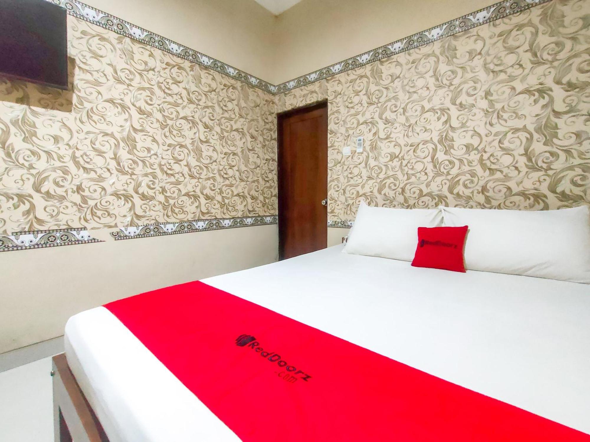 Reddoorz Syariah At Graha Adi Karya Kartasura Hotel Kartosuro Ngoại thất bức ảnh