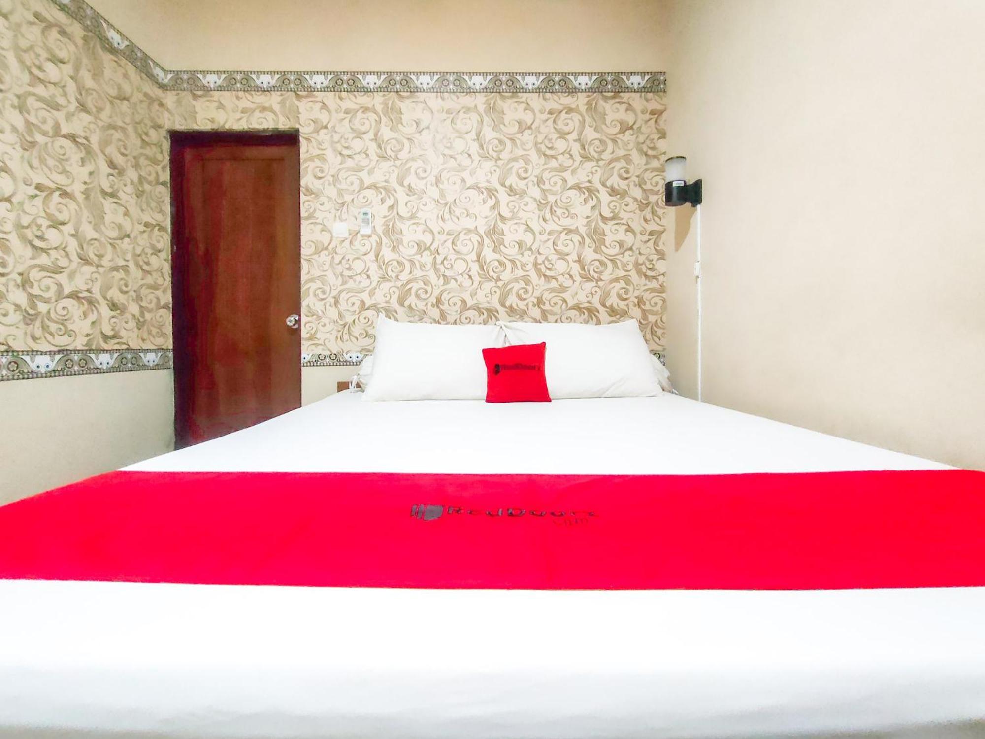 Reddoorz Syariah At Graha Adi Karya Kartasura Hotel Kartosuro Ngoại thất bức ảnh