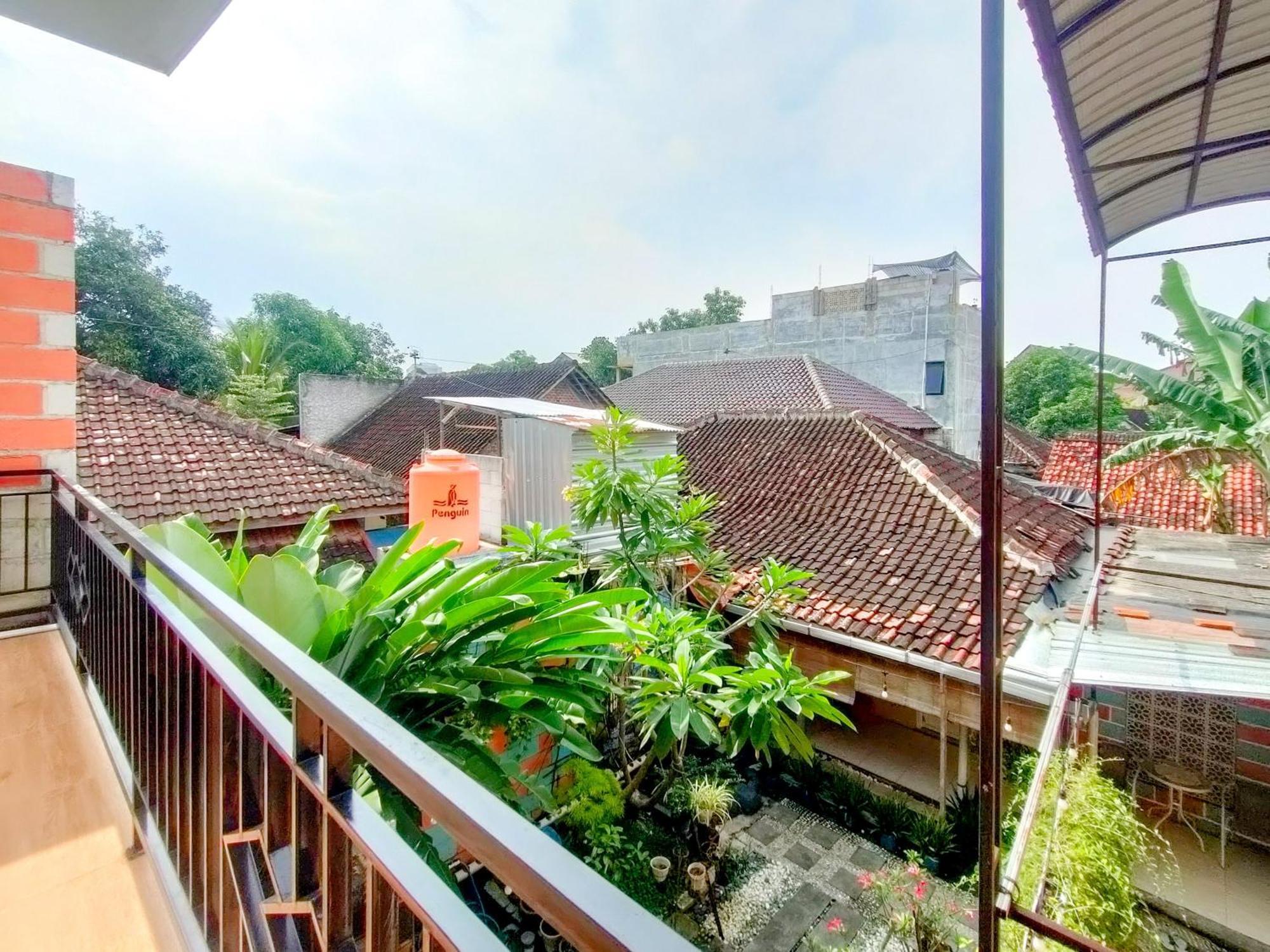 Reddoorz Syariah At Graha Adi Karya Kartasura Hotel Kartosuro Ngoại thất bức ảnh