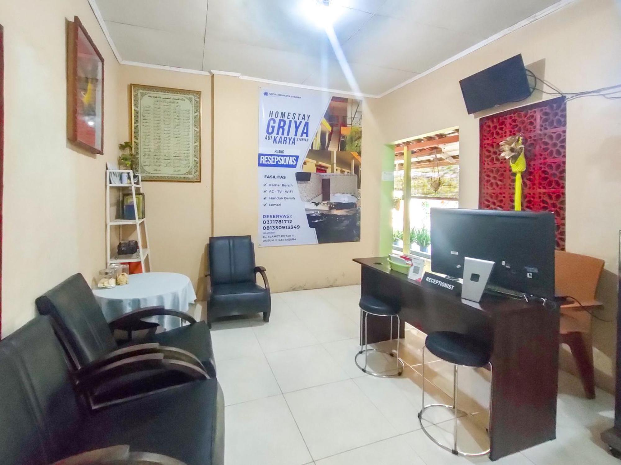 Reddoorz Syariah At Graha Adi Karya Kartasura Hotel Kartosuro Ngoại thất bức ảnh